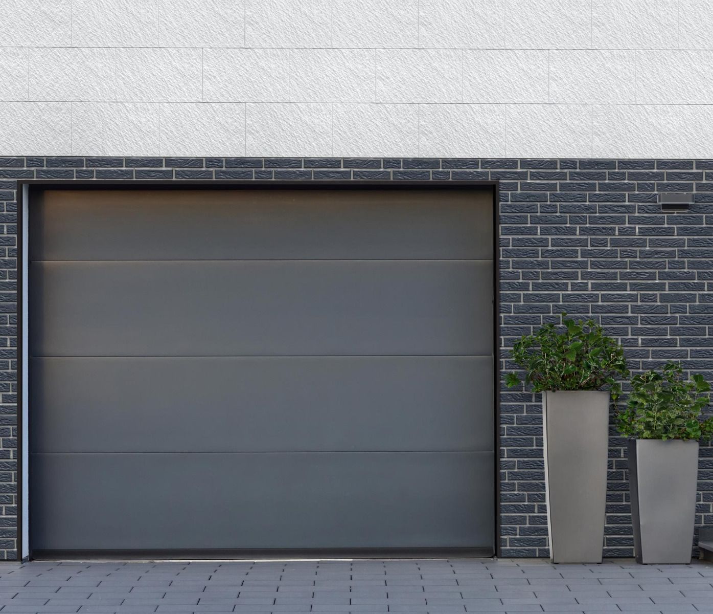 Garagenverkleidung in Zierer Klinkerstruktur und Zierer Putzstruktur